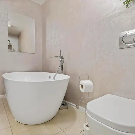 Apartament Urban Elegance Retreat Bratysława Zewnętrze zdjęcie