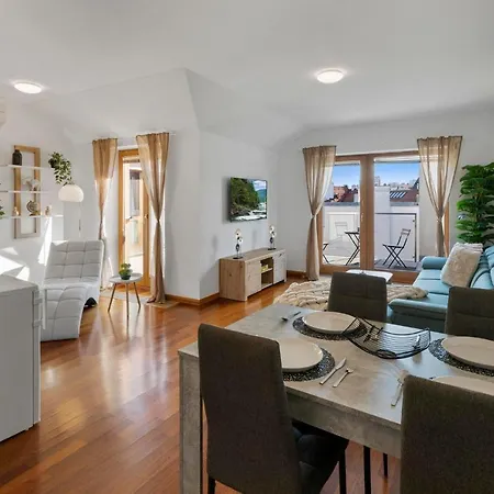 Apartament Urban Elegance Retreat Bratysława Zewnętrze zdjęcie